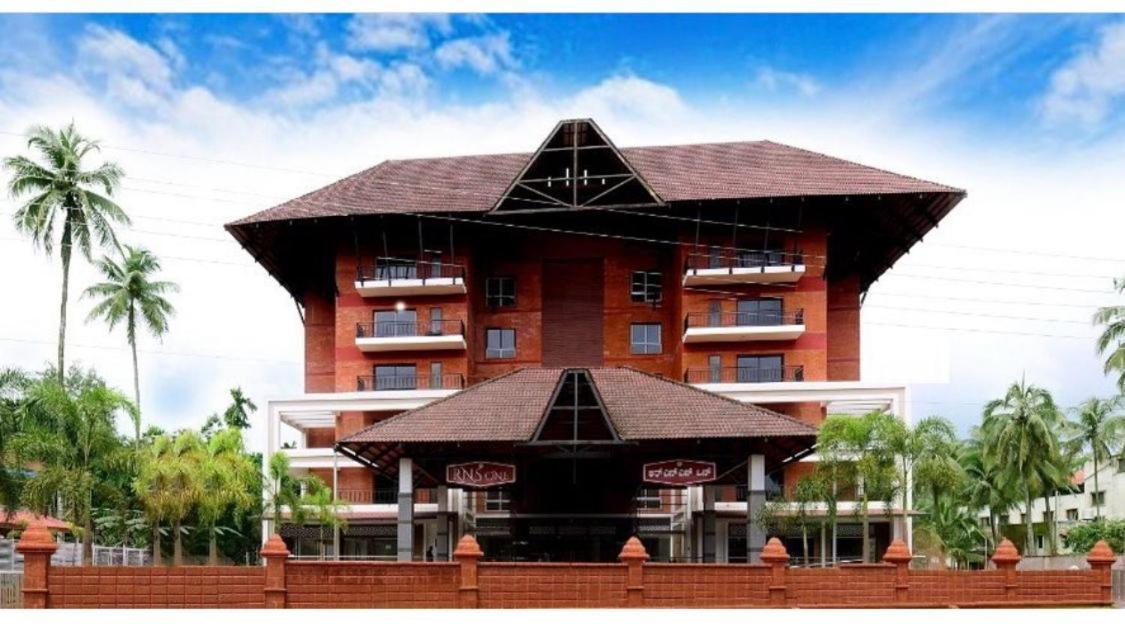 Hotel Rns One Subrahmanya Exteriér fotografie