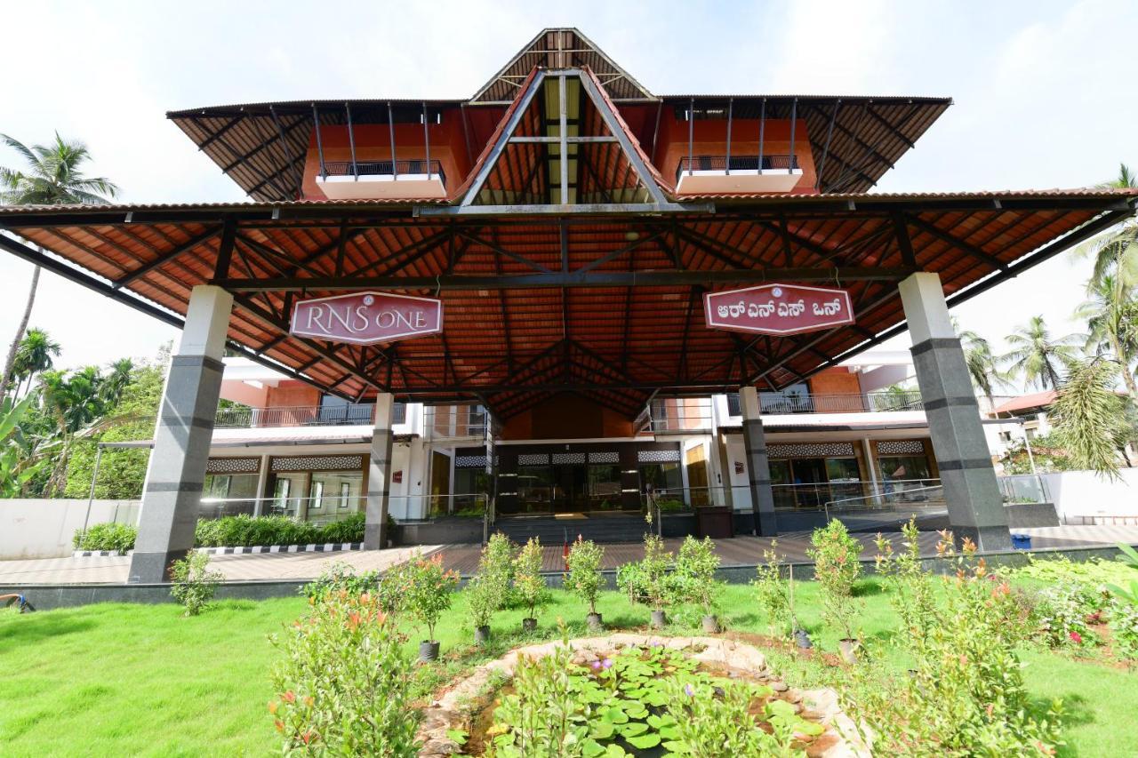 Hotel Rns One Subrahmanya Exteriér fotografie
